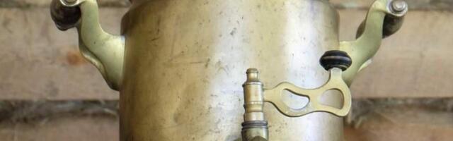 Гражданин Израиля не смог попасть на территорию Эстонии с самоваром