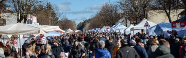 Казюкас шагает по Литве