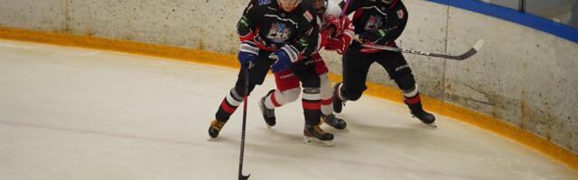 Континентальный кубок: нарвский „Паэмурру“ дал бой клубу Балтийской хоккейной лиги, но уступил