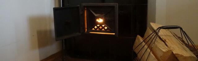 Научимся топить печь правильно