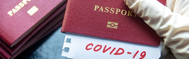 Две крупные авиакомпании приближают введение ковидных паспортов для туристов