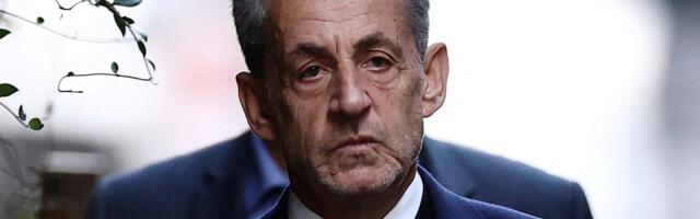 Суд освободил экс-президента Франции Саркози из тюрьмы. Ему дали пять лет — он отсидел 20 дней