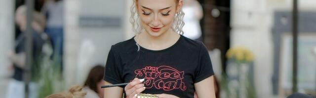 Молодые люди в Эстонии хотят получать на руки около 1750 евро, но их реальные зарплаты ниже