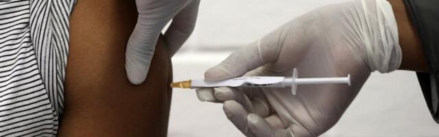 Правда ли, что в Кении новорождённым планируют вживлять „микрочипы Билла Гейтса“?