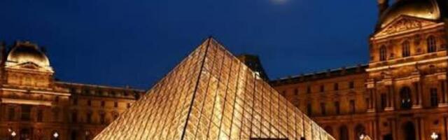 В Лувре прорвало трубу: вода повредила сотни документов из библиотеки египетских древностей