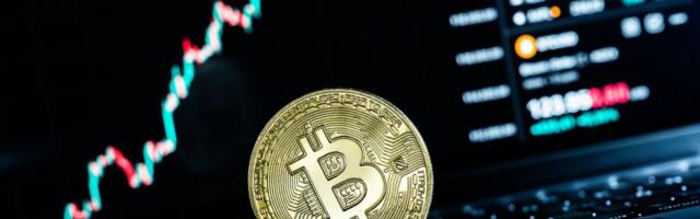 Биткоин вырос до трехнедельного максимума