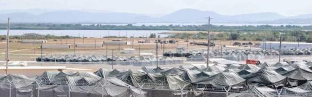 США перевезли оставшихся мигрантов с Гуантанамо на материк