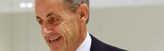 Суд приговорил Николя Саркози к пяти годам тюрьмы по делу о деньгах Каддафи