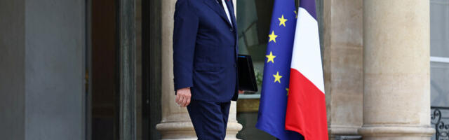 Politico: бюджетный кризис во Франции - тревожный звонок для всей Европы
