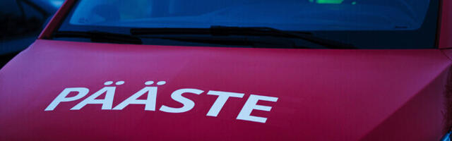 В Нымме человек провалился в канализационный колодец