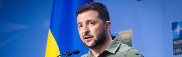 „Россия использует их постоянно на нашей территории“. Зеленский назвал поставку Украине кассетных боеприпасов вопросом „справедливости“