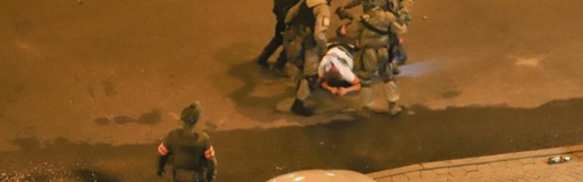 ВИДЕО | Киберпартизаны взломали онлайн-трансляцию белорусских госканалов — и показали видео избиения протестующих