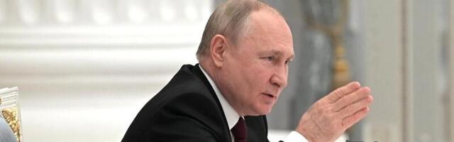 Путин предложил украинским военным "брать власть в свои руки"