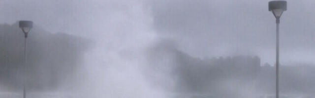 Мощный тайфун обрушился на Гонконг и южные районы Китая