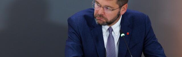 „Исключительно в интересах Центристской партии“. Осиновский считает, что реформисты ничего не выиграют от его смещения