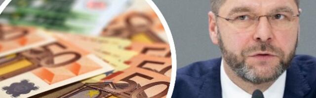 Cоветники мэрии Осиновского и бывшие старейшины районов получили щедрые премии