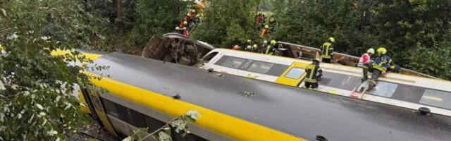 В Германии сошел с рельс пассажирский поезд