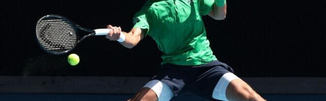 Australian Open: Джокович и Варвинка прошли дальше