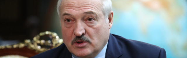 Лукашенко заявил, что не будет президентом после принятия новой Конституции