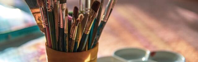 Начался приём заявок на выставку художников «Зимние сны»