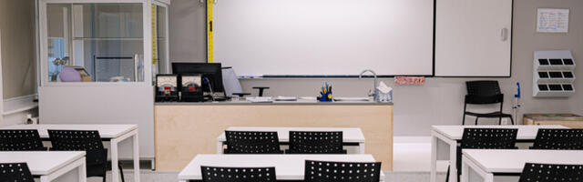 Министерство не намерено проверять обоснованность более раннего начала занятий