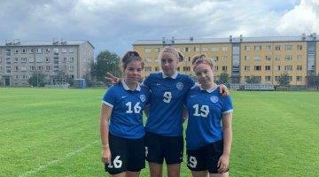 Воспитанницы ФК “Дина” участвуют на сборах женской команды U15