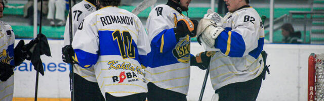 ФОТО: первый круг ЧЭ по хоккею выиграл кохтла-ярвеский "Виру Спутник"