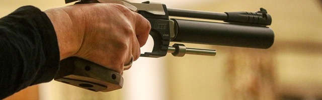 Угрожавшего незнакомцу пневматическим оружием нарвитянина наказали тюремным заключением