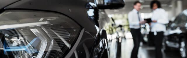 Автопродажи в Эстонии упали — рынок не оправился от повышения НСО