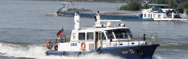 Дюссельдорф ввел официальный запрет на купание в Рейне