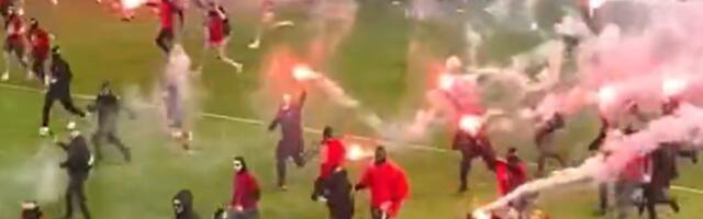 ВИДЕО | Драма в Чехии: футбольные болельщики сорвали чемпионский матч за три минуты до конца!