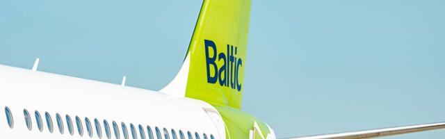 airBaltic вводит посадку в самолет по определенным группам