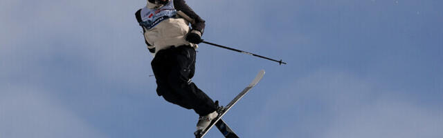 Фристайлист Хенри Сильдару впервые в карьере поднялся на пьедестал почета на этапе Кубка мира