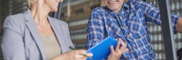 О чем пишет пресса: страхование здоровья для работников, нелепые препятствия для вызова «скорой»