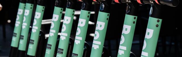 Таллинн расширил зону парковки арендных электросамокатов, мини-мопедов и велосипедов