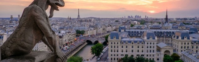 Мэрия Парижа хочет сделать центр города к 2022 году почти полностью пешеходной зоной