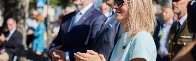 ПОМОЩЬ "НУЖДАЮЩИМСЯ" ⟩ Кае Каллас и Юри Ратасу значительно повысят зарплаты