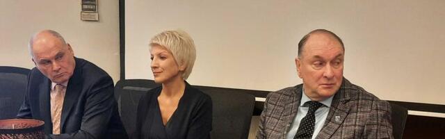 Мэр Нарвы Яан Тоотс лично пытается создать новую коалицию