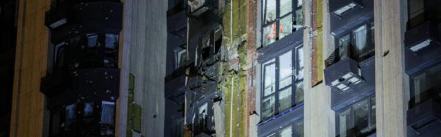 В Ростове-на-Дону беспилотник ударил по жилому дому. Губернатор сообщил о 13 пострадавших, двое в тяжелом состоянии