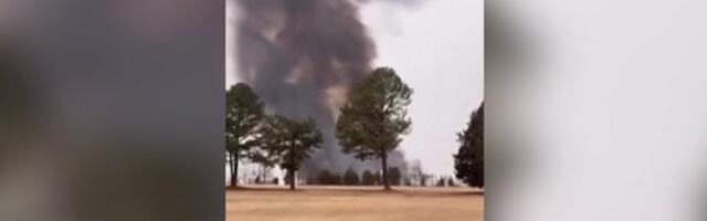 Легендарный гонщик NASCAR погиб вместе с семьей и друзьями в авиакатастрофе — видео с места происшествия