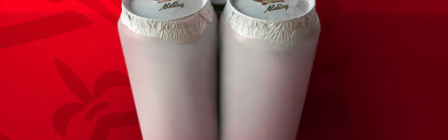 Предприятие A. Le Coq проводит полную УФ-дезинфекцию банок и покрывает их фольгой