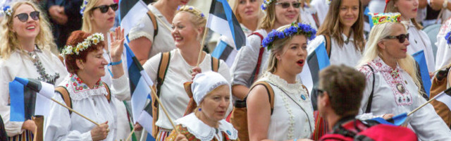 Жизнь в Эстонии налаживается: власти приняли принципиальные решения
