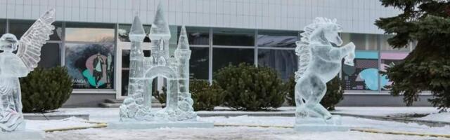 Ледяные скульптуры в Мариямполе