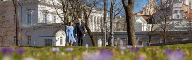 Поздравление Президента Литовской Республики Гитанаса Науседы и госпожи Дианы Науседене с праздником Святой Пасхи