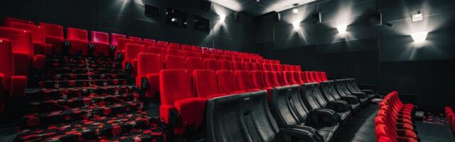 Налетай! Кинотеатр Apollo Kino Solaris бесплатно раздаст свои… кресла