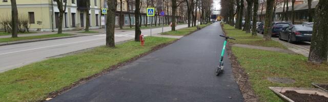 Новый асфальт на пешеходных дорожках кое-где, но все же появляется