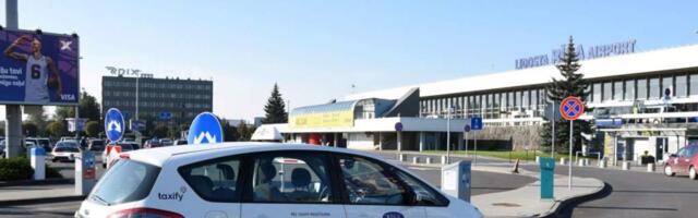 Пассажиры не торопятся покупать ваучеры на такси в Рижском аэропорту