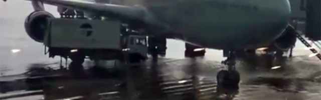 ВИДЕО | В Москве в результате сильного ливня затопило аэропорт Шереметьево