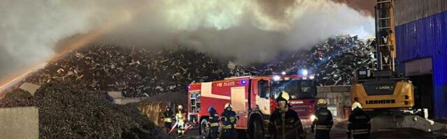 В Палдиски в пункте приема металлических отходов произошел пожар
