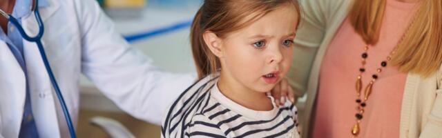 Два месяца ребенок кашлял, но врачи не могли найти причину. Итог  – упустили серьезную болезнь 